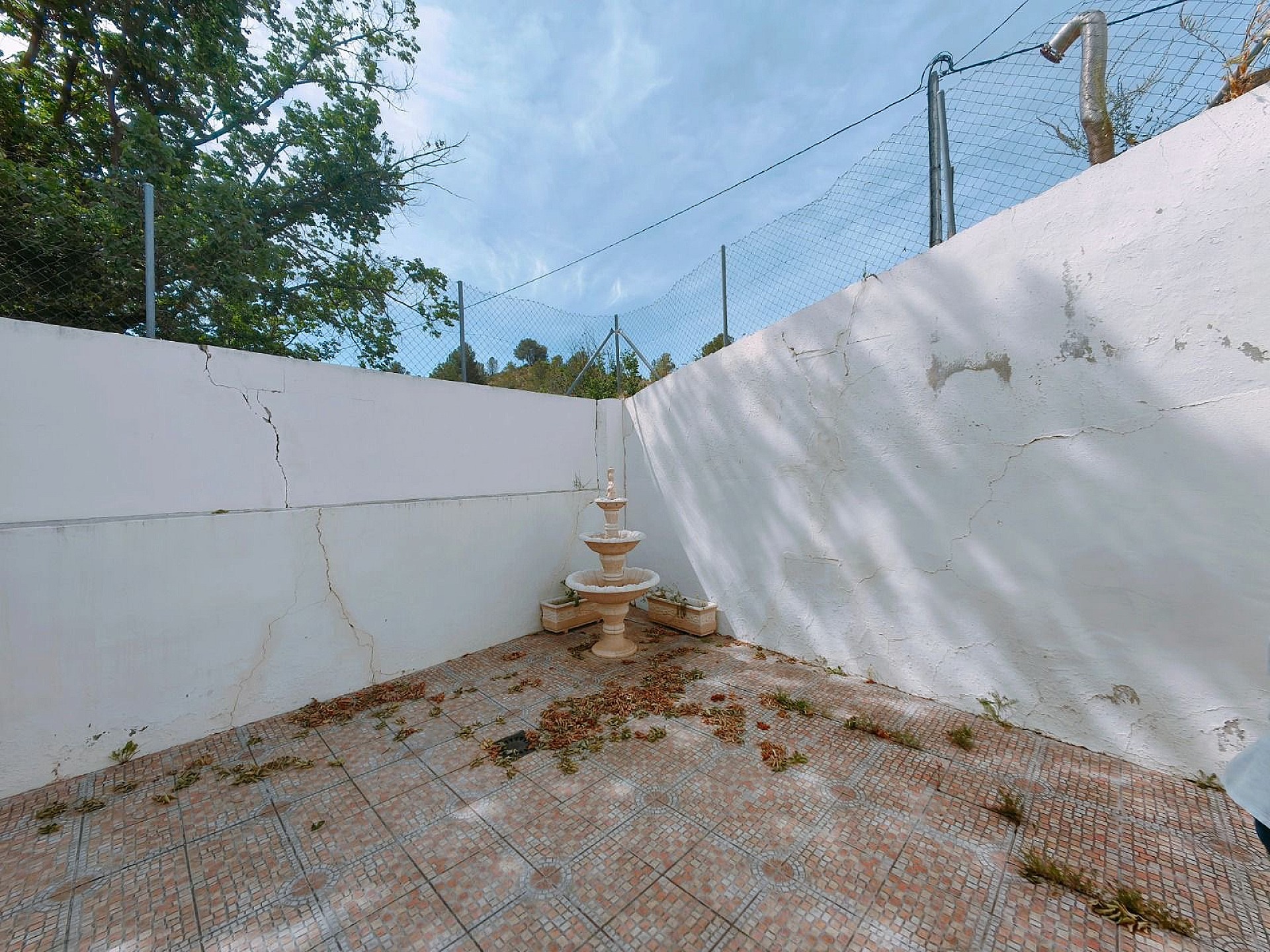 Sold - 4 Bedroom 1 Bathroom Cave House in Pinoso - - Alicante Sold - 4 Bedroom 1 Bathroom Cave House in Pinoso - - Alicante