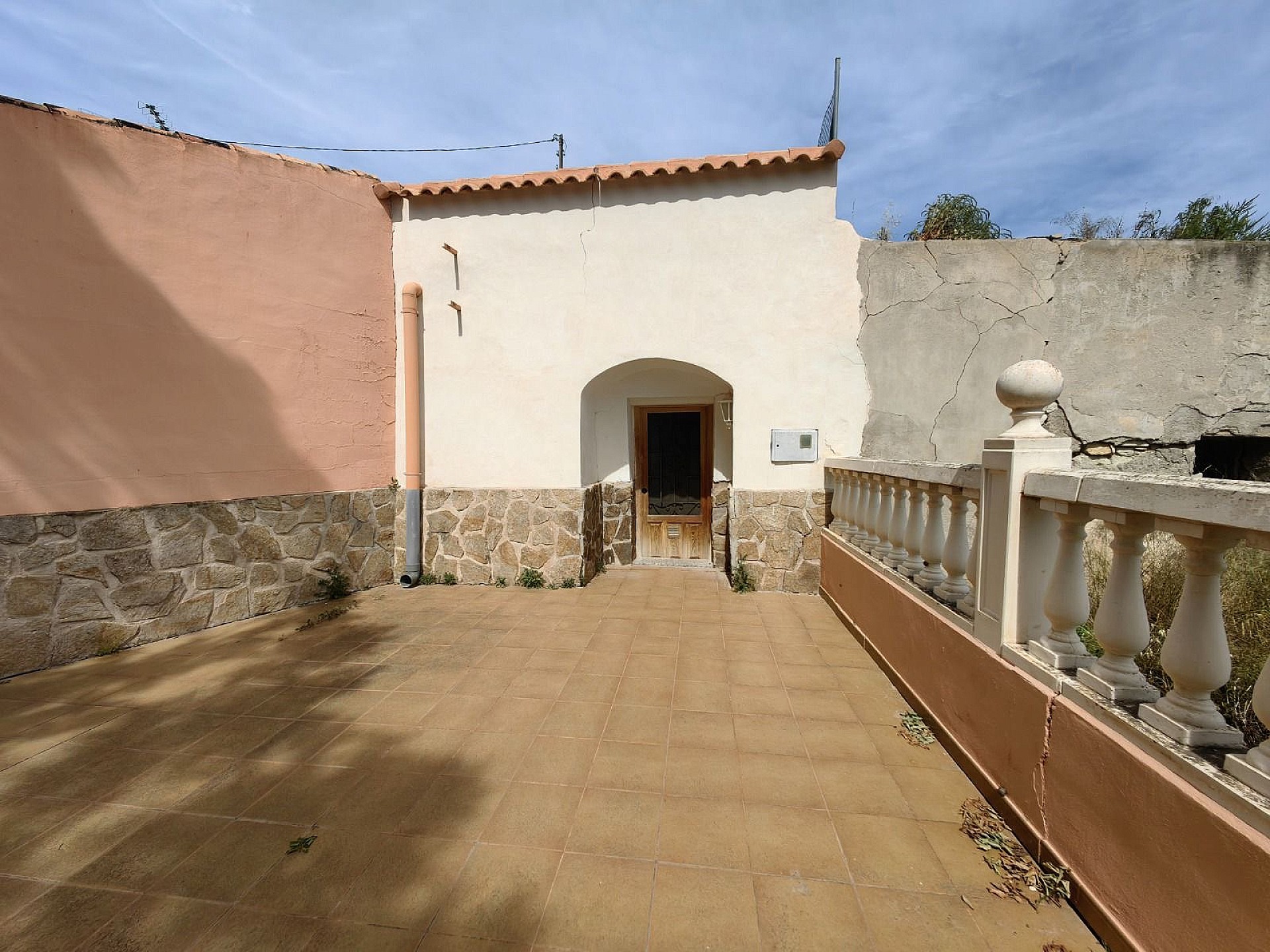 Sold - 4 Bedroom 1 Bathroom Cave House in Pinoso - - Alicante Sold - 4 Bedroom 1 Bathroom Cave House in Pinoso - - Alicante