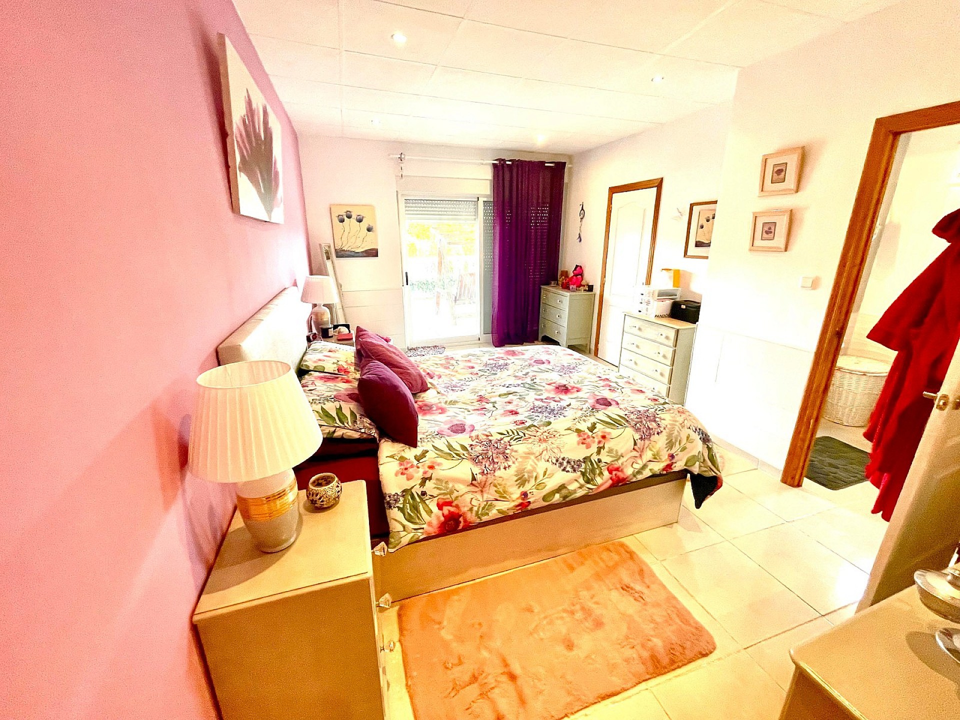 Resale - 4 Bedroom 2 Bathroom Villa in Villena - - Alicante Resale - 4 Bedroom 2 Bathroom Villa in Villena - - Alicante