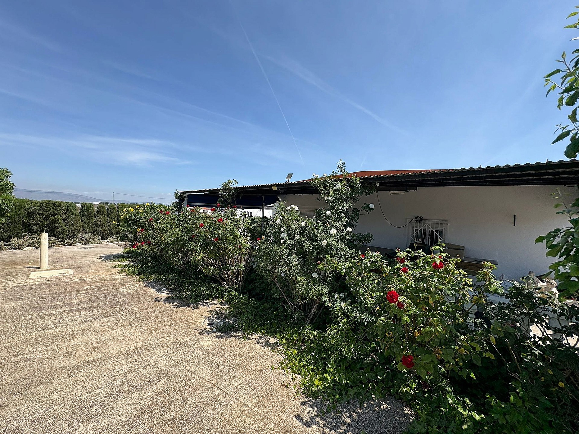 Resale - 4 Bedroom 2 Bathroom Villa in Villena - - Alicante Resale - 4 Bedroom 2 Bathroom Villa in Villena - - Alicante
