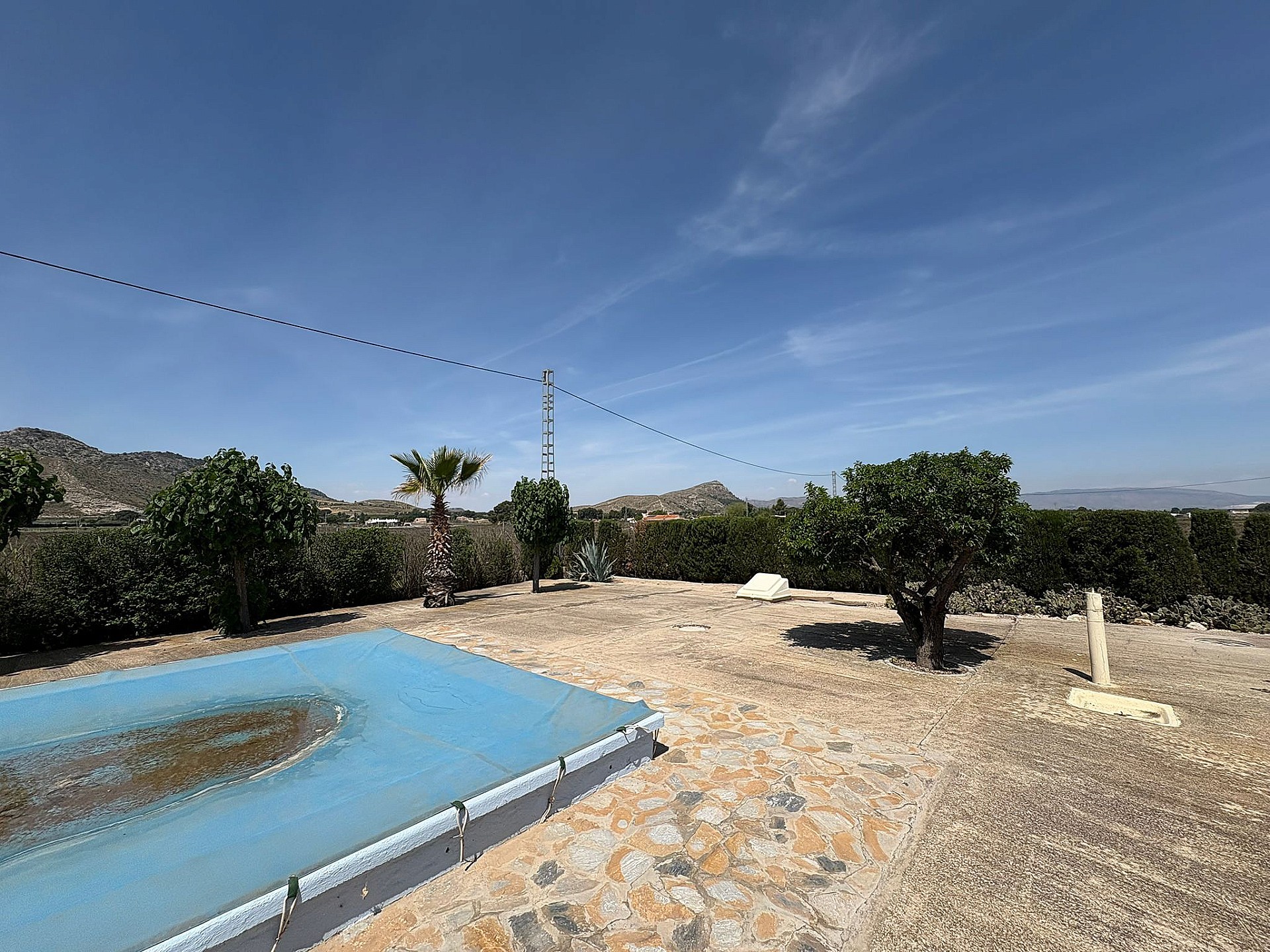 Resale - 4 Bedroom 2 Bathroom Villa in Villena - - Alicante Resale - 4 Bedroom 2 Bathroom Villa in Villena - - Alicante