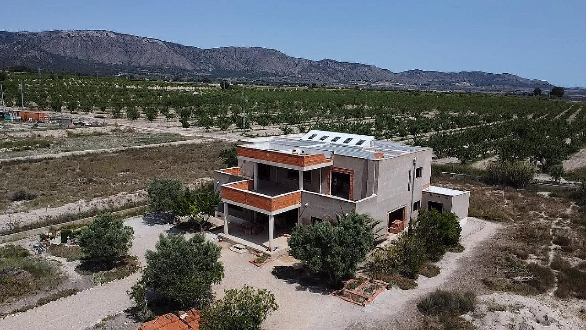 Resale - 7 Bedroom 4 Bathroom Villa in Salinas - - Alicante Resale - 7 Bedroom 4 Bathroom Villa in Salinas - - Alicante