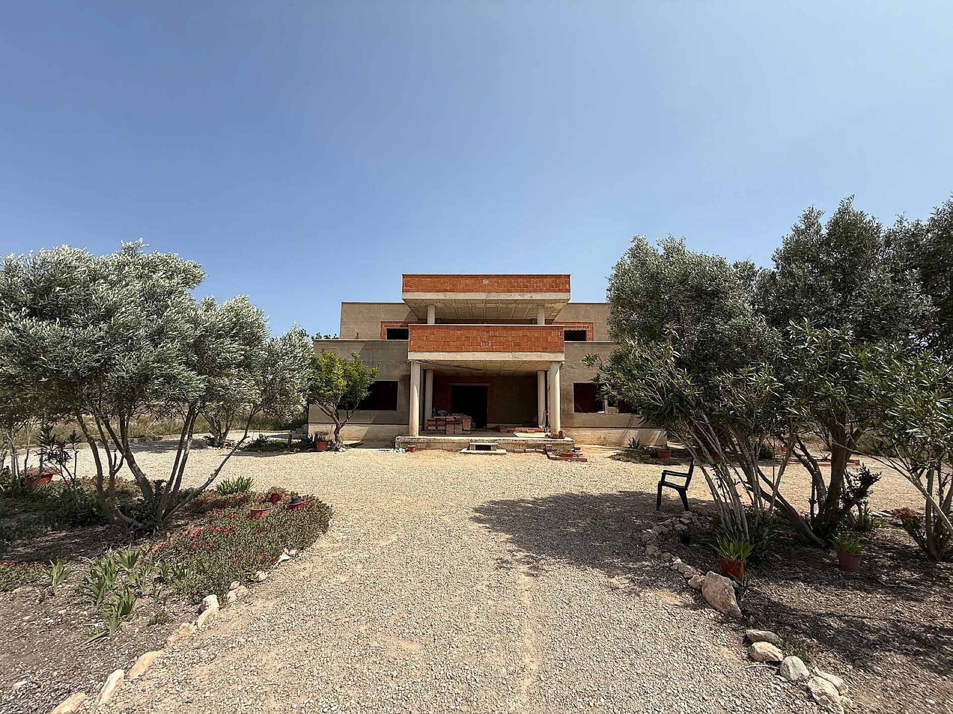 Resale - 7 Bedroom 4 Bathroom Villa in Salinas - - Alicante Resale - 7 Bedroom 4 Bathroom Villa in Salinas - - Alicante