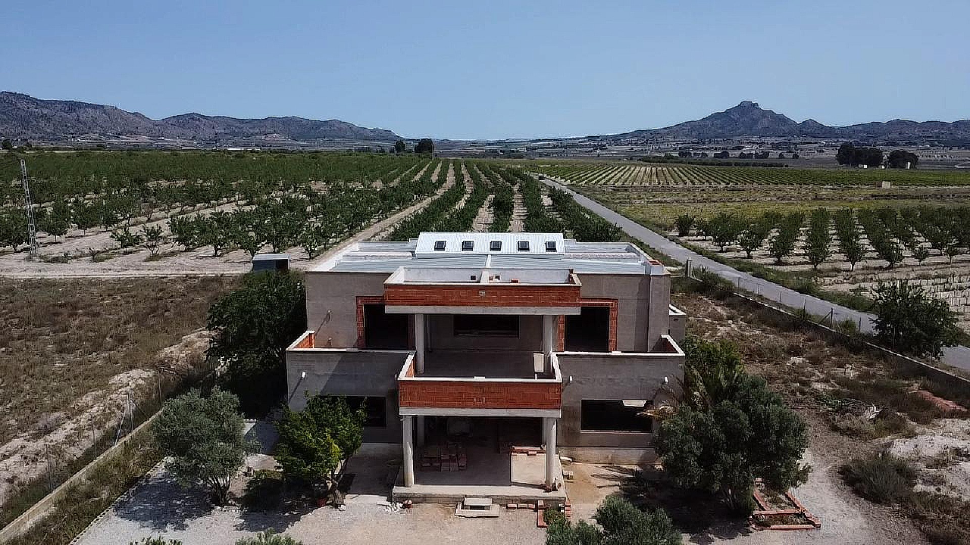 Resale - 7 Bedroom 4 Bathroom Villa in Salinas - - Alicante Resale - 7 Bedroom 4 Bathroom Villa in Salinas - - Alicante