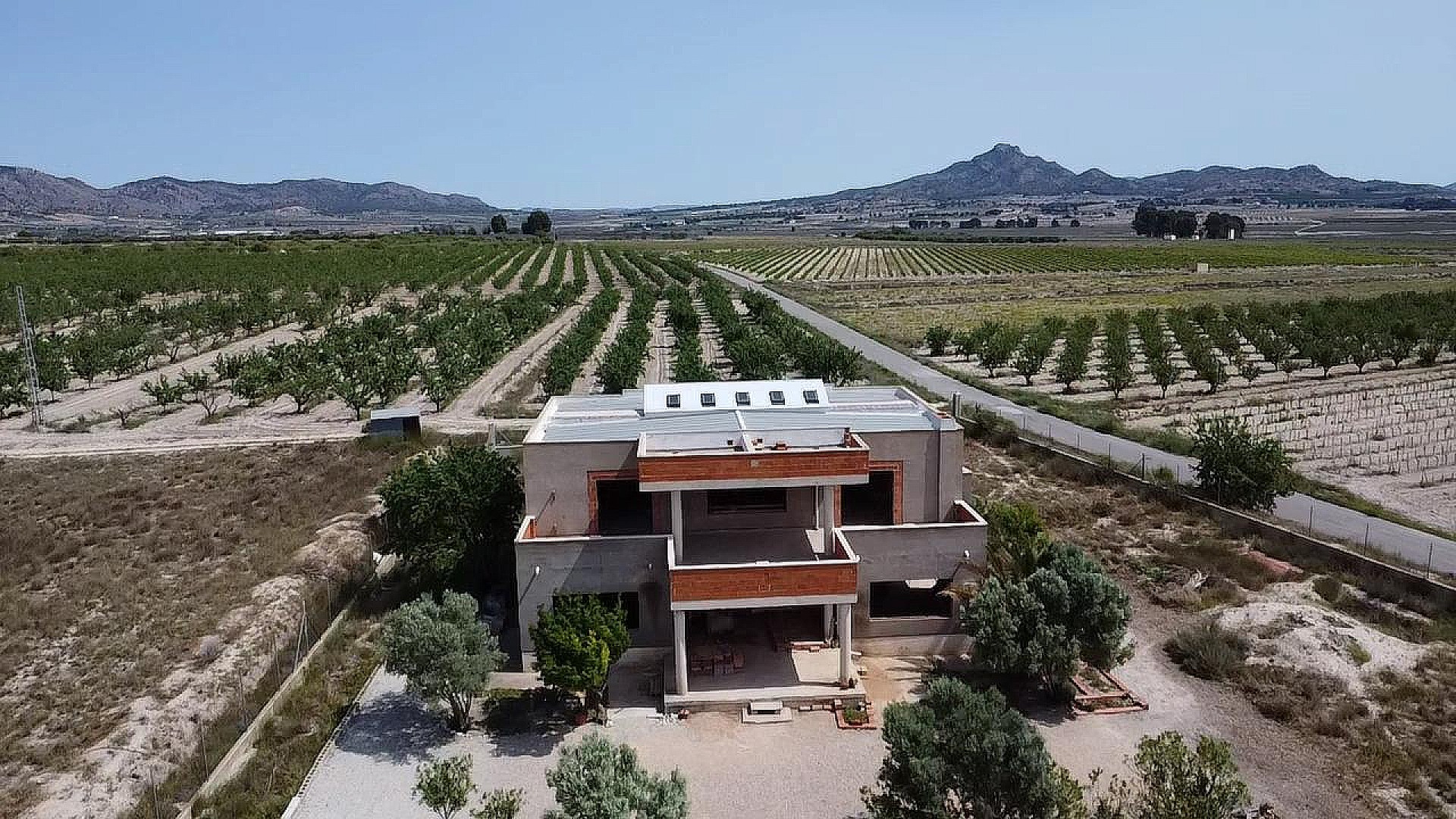 Resale - 7 Bedroom 4 Bathroom Villa in Salinas - - Alicante Resale - 7 Bedroom 4 Bathroom Villa in Salinas - - Alicante