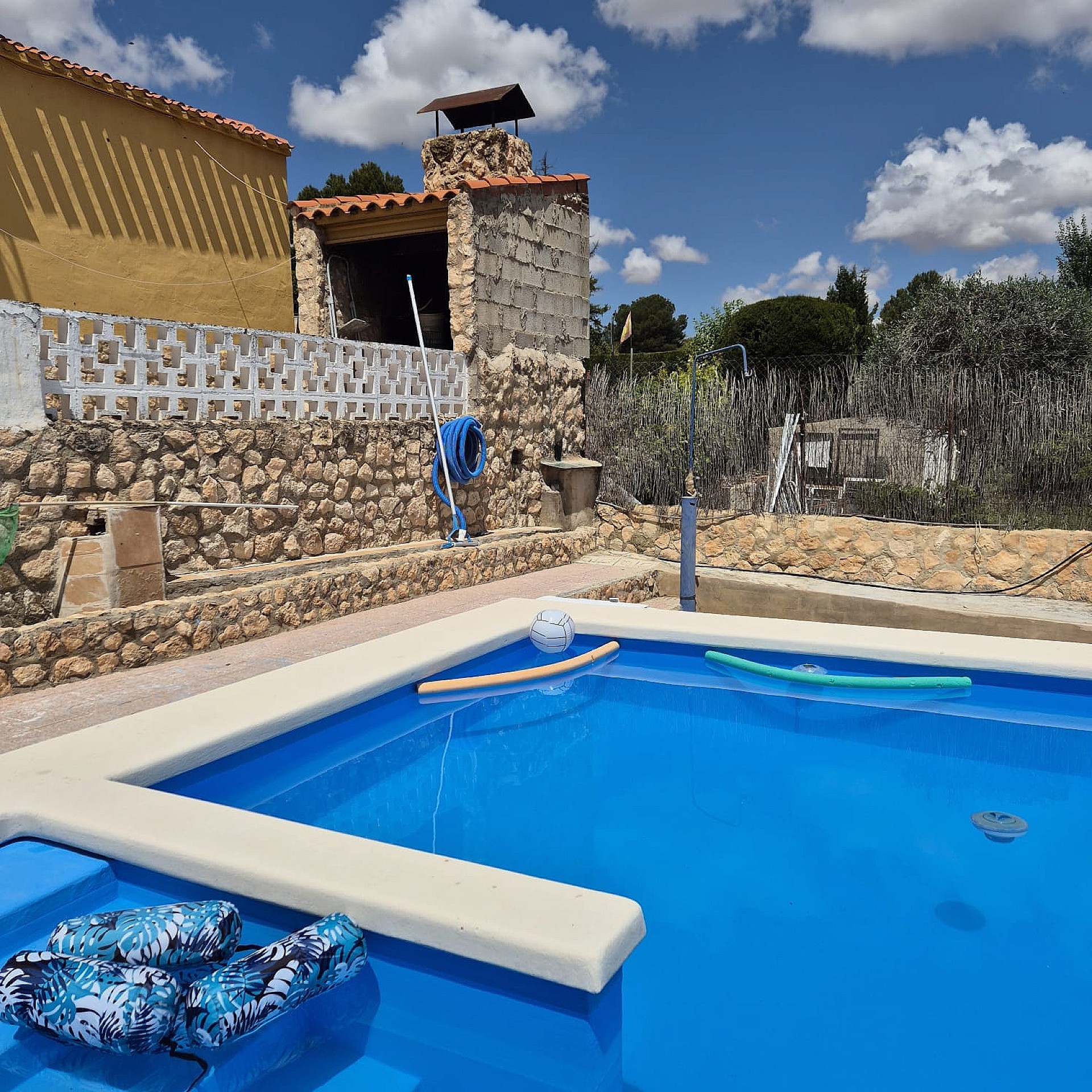 Sold - 3 Bedroom 1 Bathroom Country house in Yecla - - Murcia Sold - 3 Bedroom 1 Bathroom Country house in Yecla - - Murcia