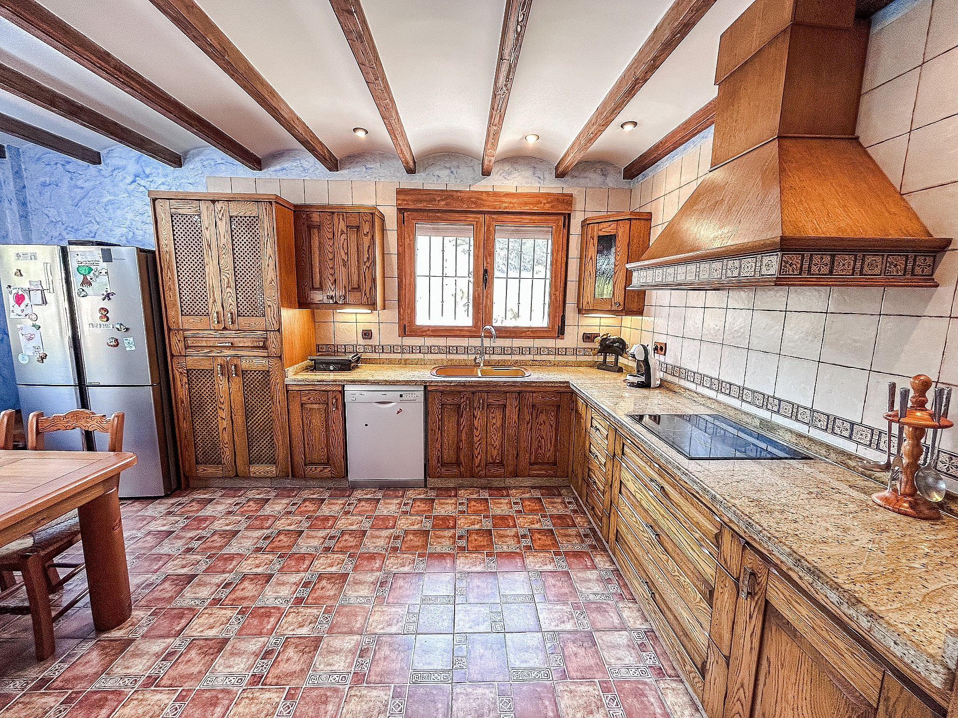 Resale - 3 Bedroom 2 Bathroom Country house in Petrer - - Alicante Resale - 3 Bedroom 2 Bathroom Country house in Petrer - - Alicante