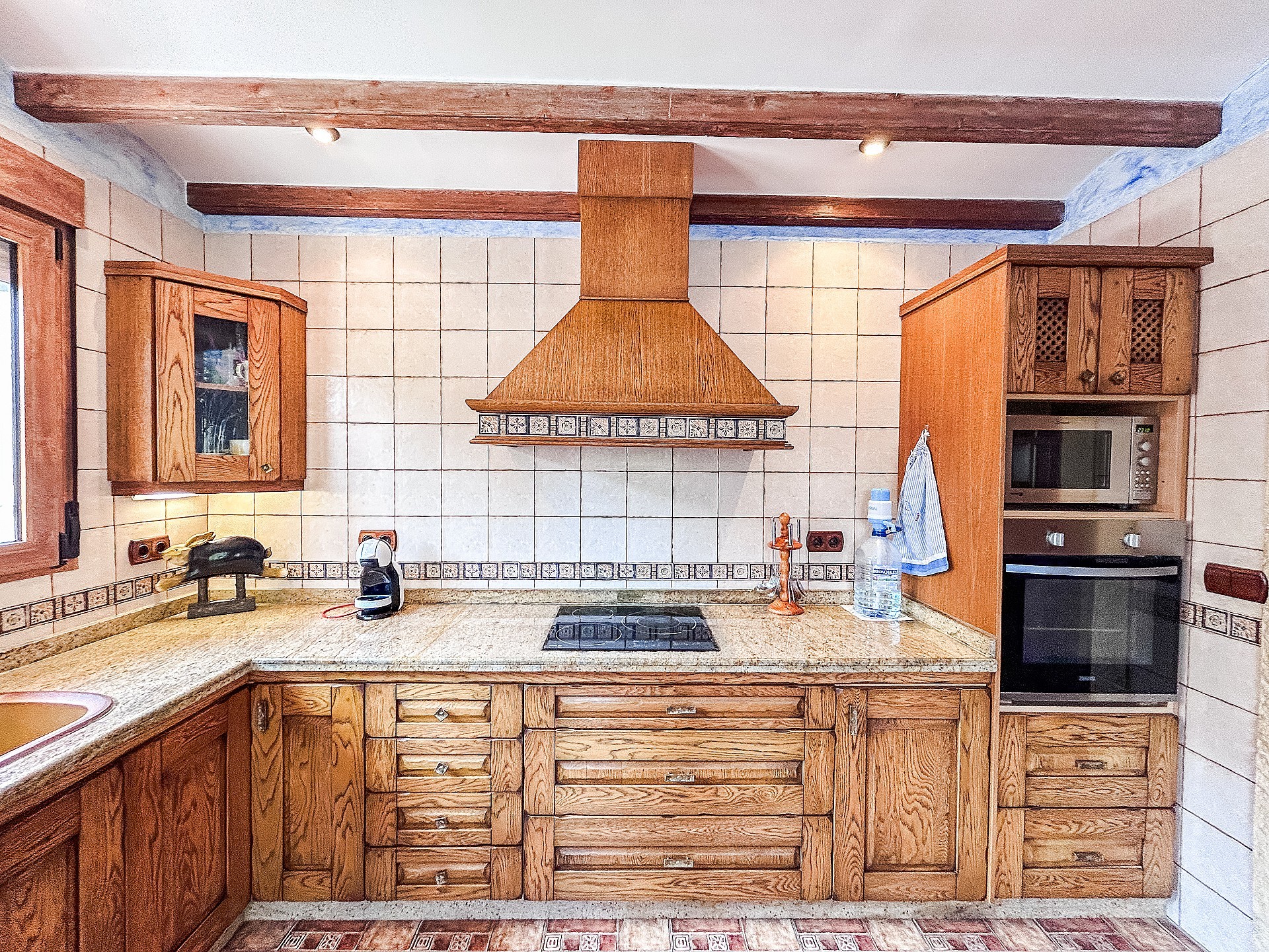 Resale - 3 Bedroom 2 Bathroom Country house in Petrer - - Alicante Resale - 3 Bedroom 2 Bathroom Country house in Petrer - - Alicante
