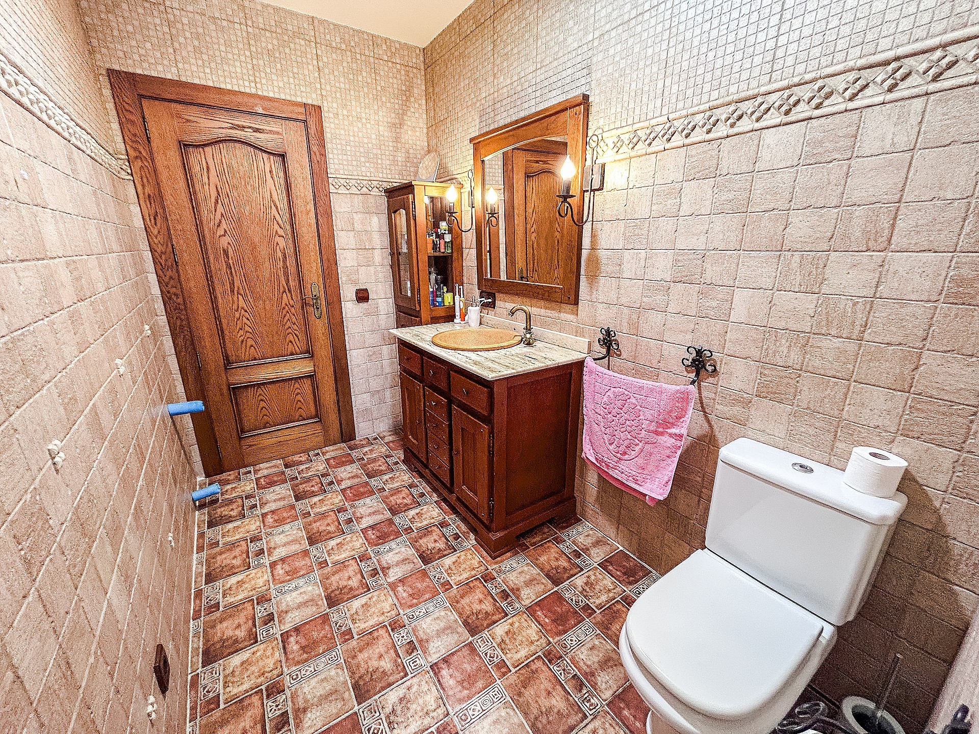 Resale - 3 Bedroom 2 Bathroom Country house in Petrer - - Alicante Resale - 3 Bedroom 2 Bathroom Country house in Petrer - - Alicante