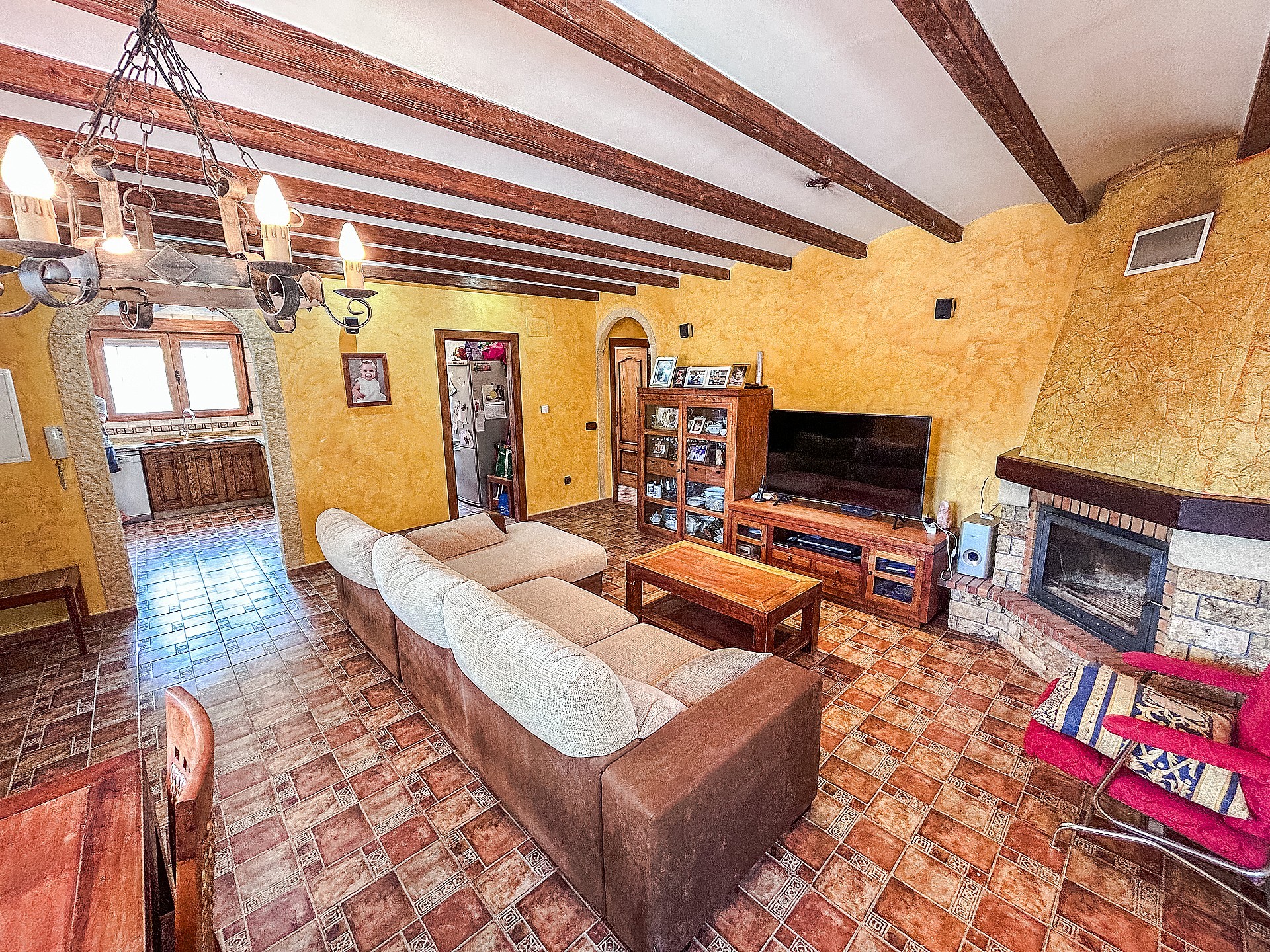 Resale - 3 Bedroom 2 Bathroom Country house in Petrer - - Alicante Resale - 3 Bedroom 2 Bathroom Country house in Petrer - - Alicante