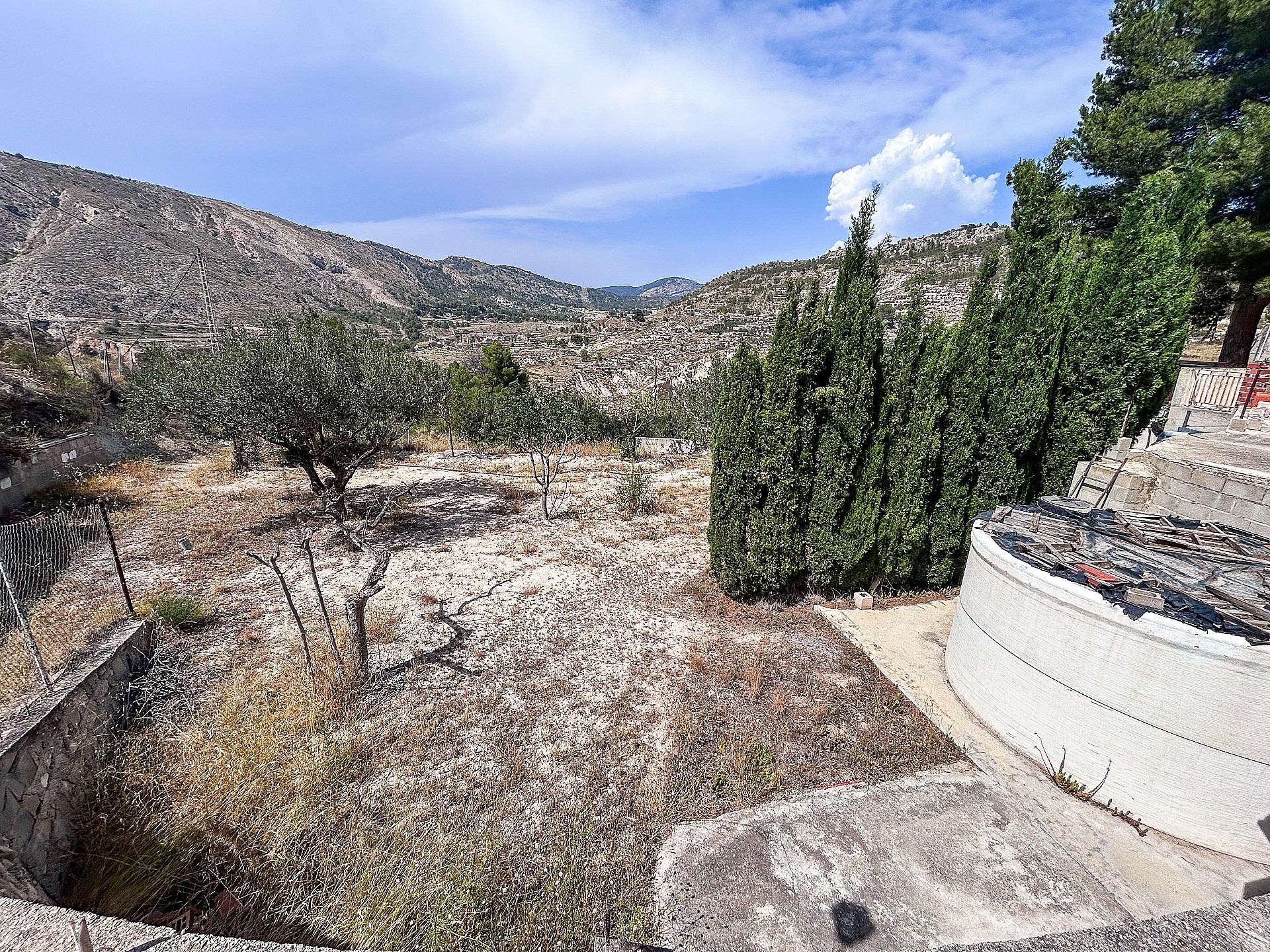Resale - 3 Bedroom 2 Bathroom Country house in Petrer - - Alicante Resale - 3 Bedroom 2 Bathroom Country house in Petrer - - Alicante