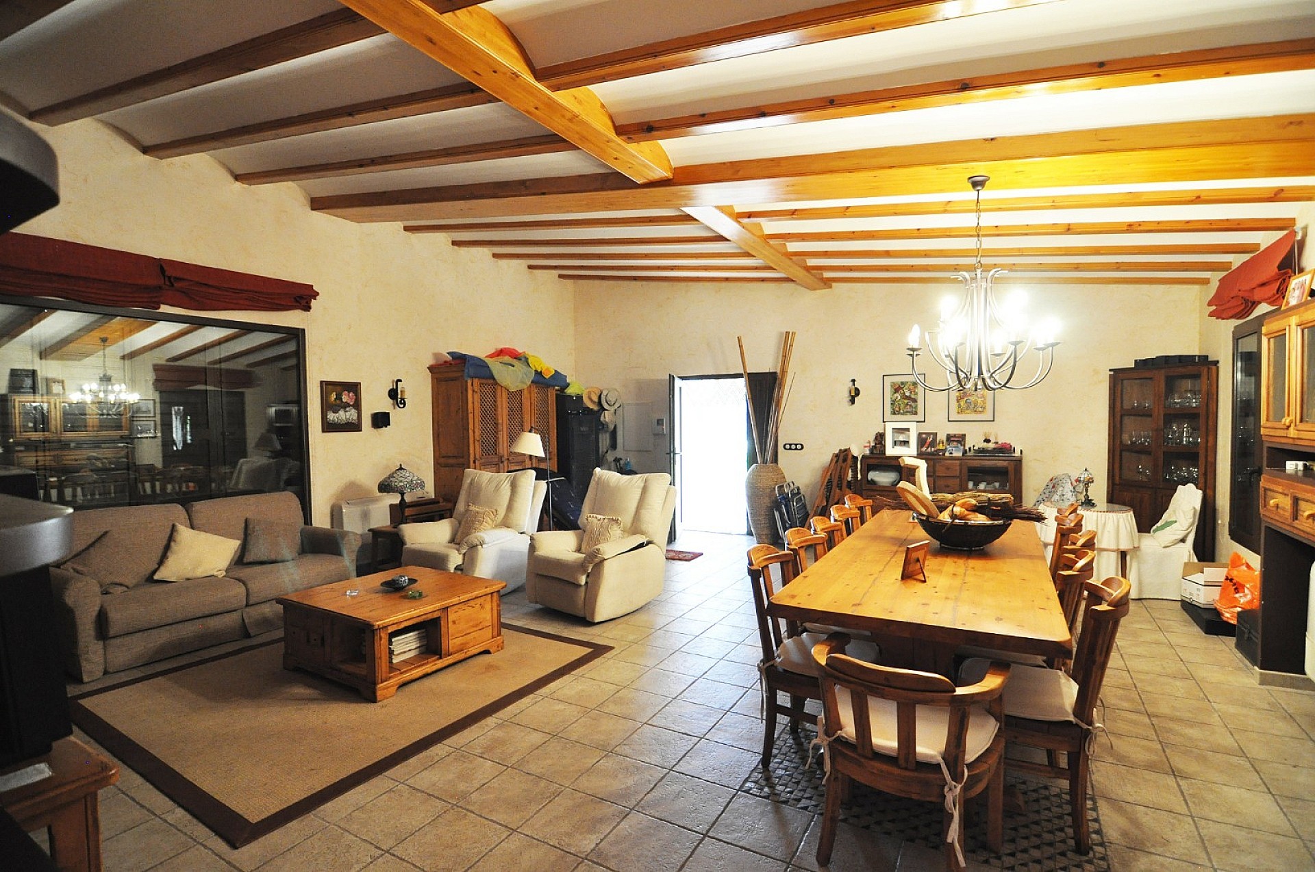 Resale - 4 Bedroom 2 Bathroom Villa in Villena - - Alicante Resale - 4 Bedroom 2 Bathroom Villa in Villena - - Alicante