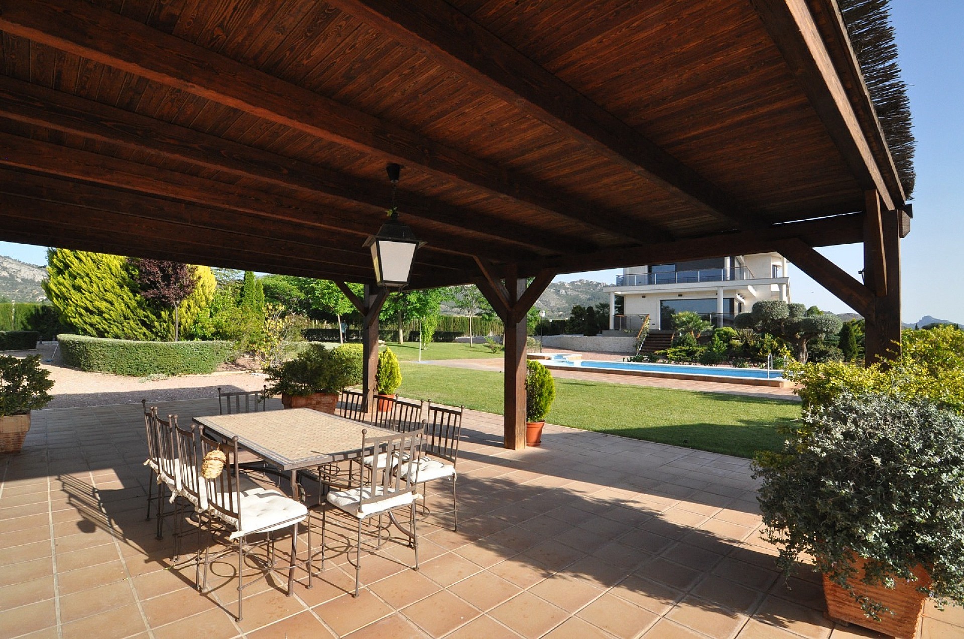 Resale - 4 Bedroom 2 Bathroom Villa in Villena - - Alicante Resale - 4 Bedroom 2 Bathroom Villa in Villena - - Alicante