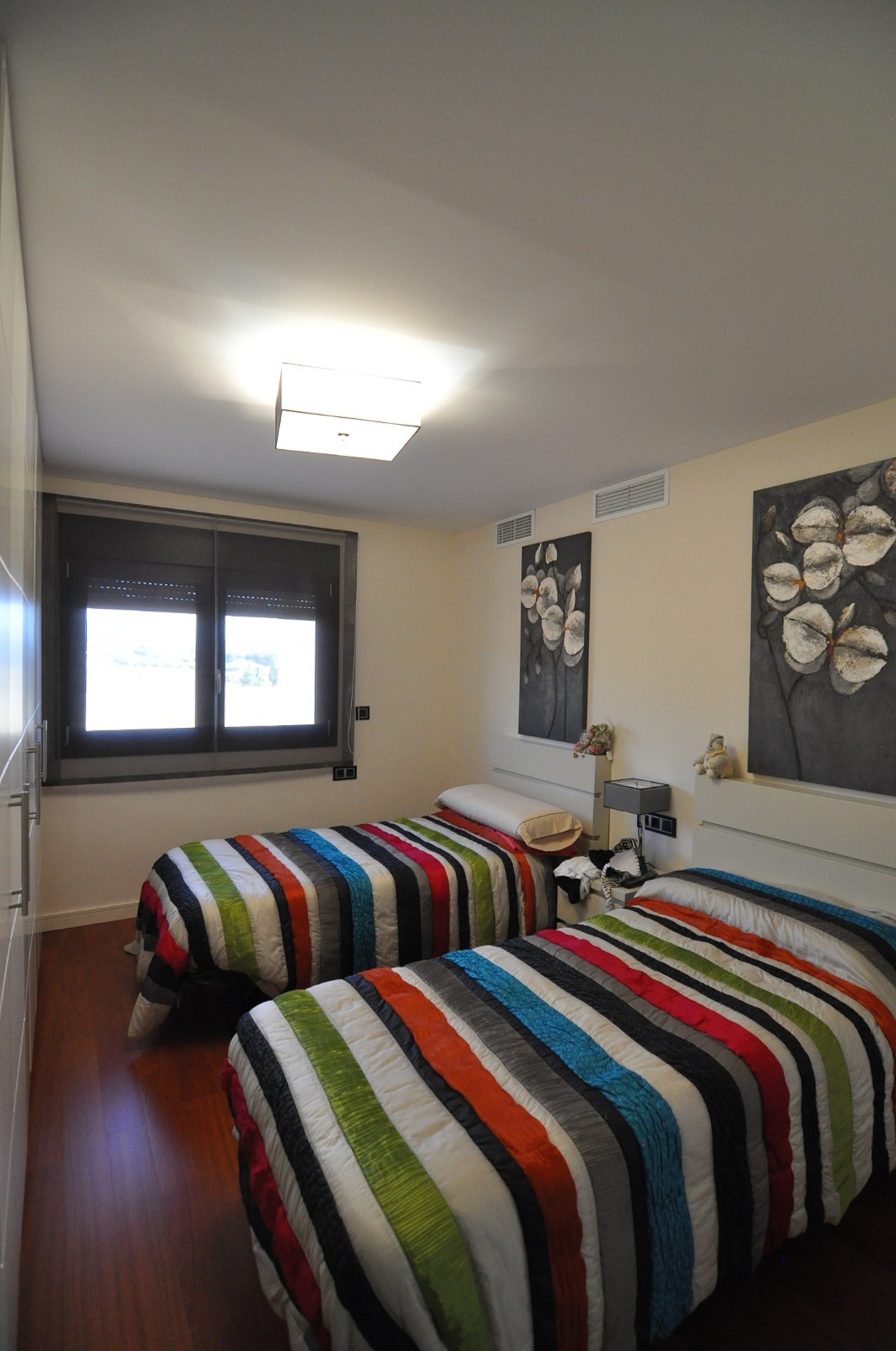Resale - 4 Bedroom 2 Bathroom Villa in Villena - - Alicante Resale - 4 Bedroom 2 Bathroom Villa in Villena - - Alicante