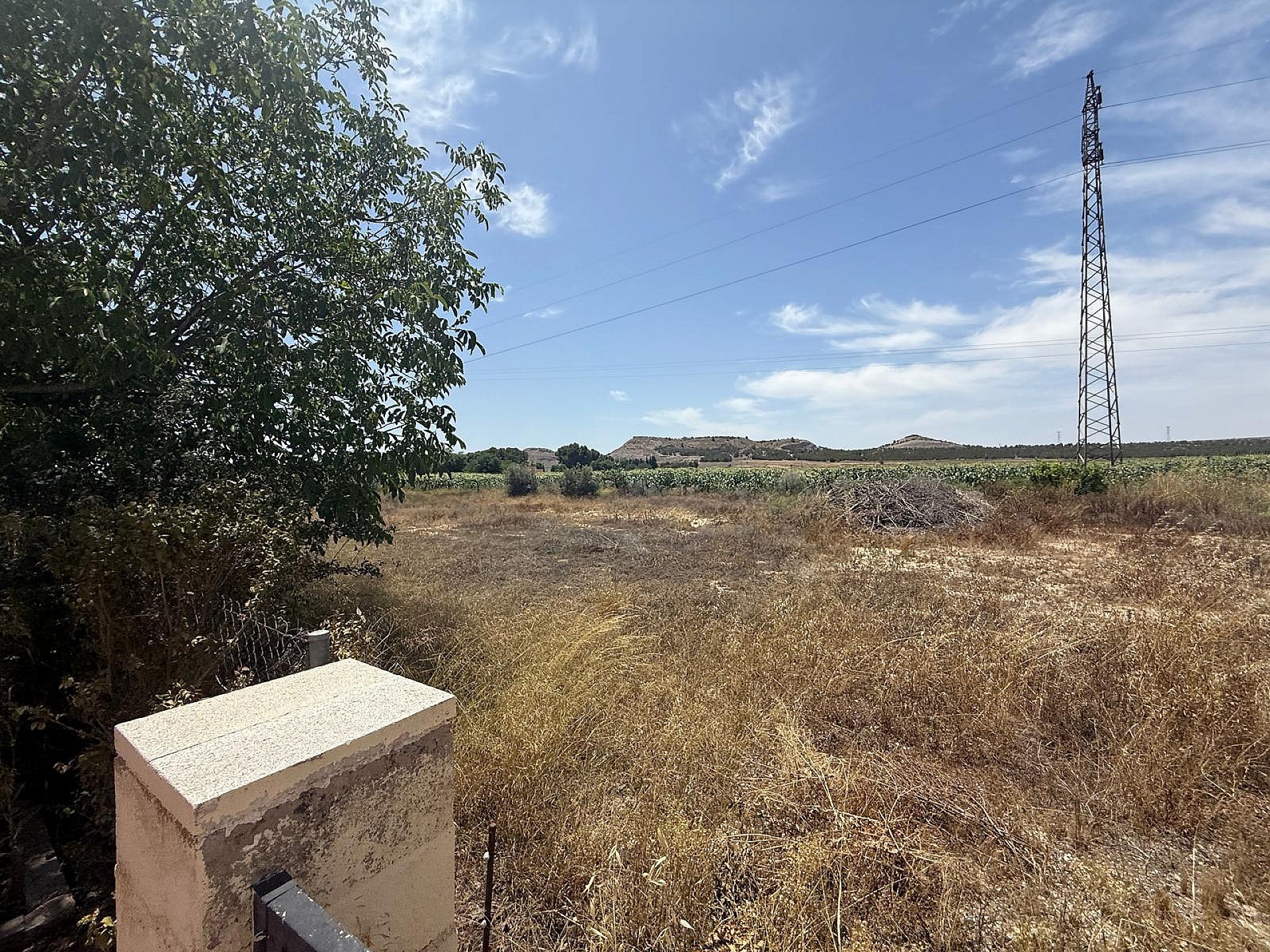 Resale - 4 Bedroom 1 Bathroom Villa in Villena - - Alicante Resale - 4 Bedroom 1 Bathroom Villa in Villena - - Alicante