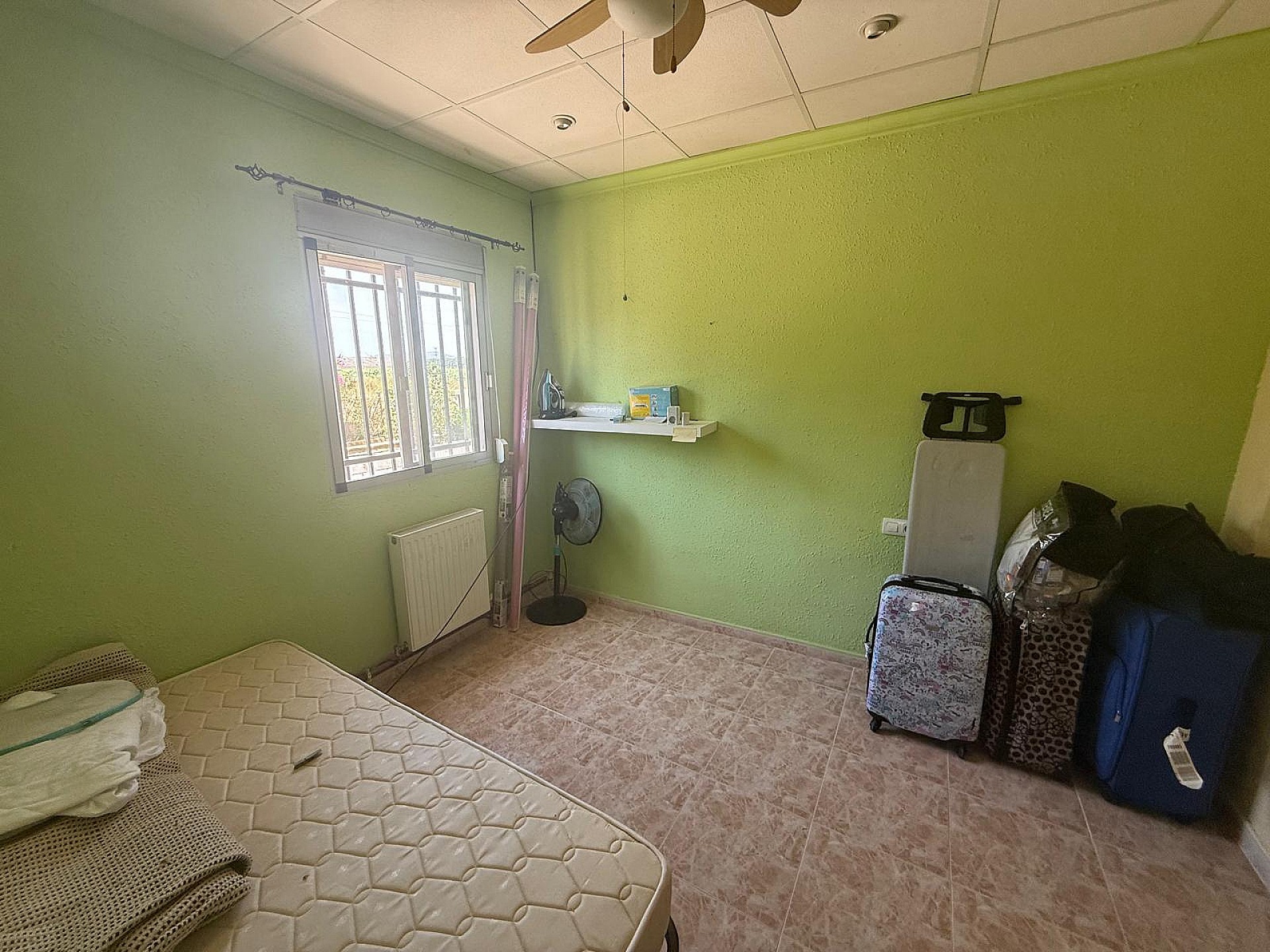 Resale - 4 Bedroom 1 Bathroom Villa in Villena - - Alicante Resale - 4 Bedroom 1 Bathroom Villa in Villena - - Alicante