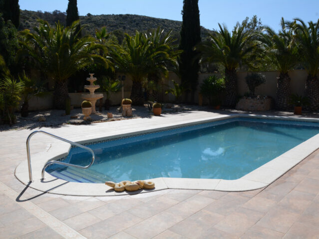 Resale - 3 Bedroom 3 Bathroom Villa in Hondon de las Nieves - - Alicante Resale - 3 Bedroom 3 Bathroom Villa in Hondon de las Nieves - - Alicante
