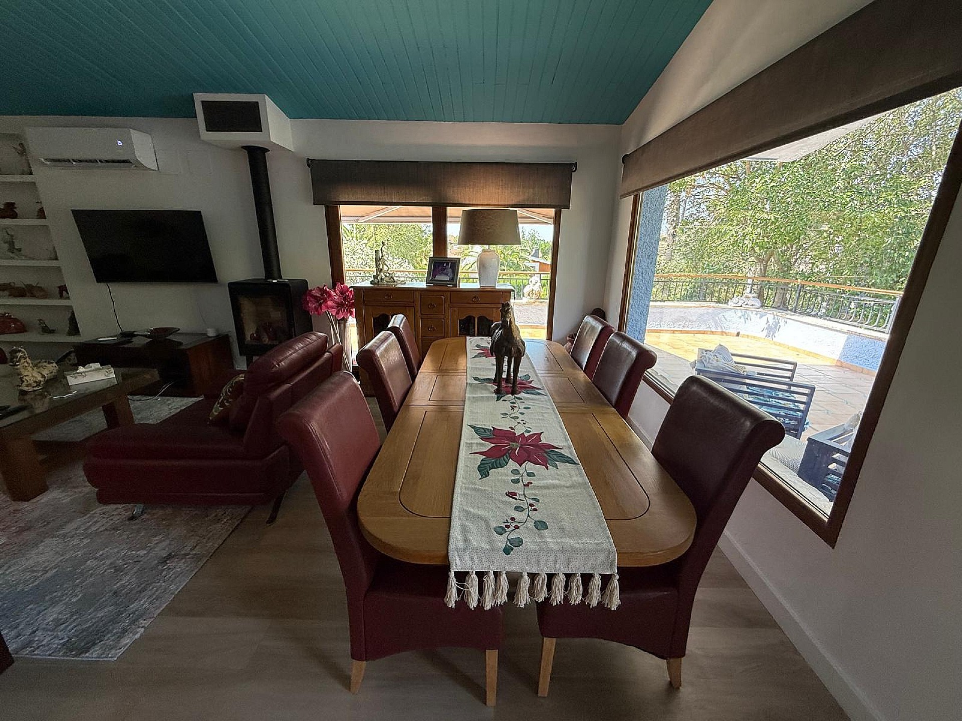 Resale - 4 Bedroom 3 Bathroom Villa in Petrer - - Alicante Resale - 4 Bedroom 3 Bathroom Villa in Petrer - - Alicante