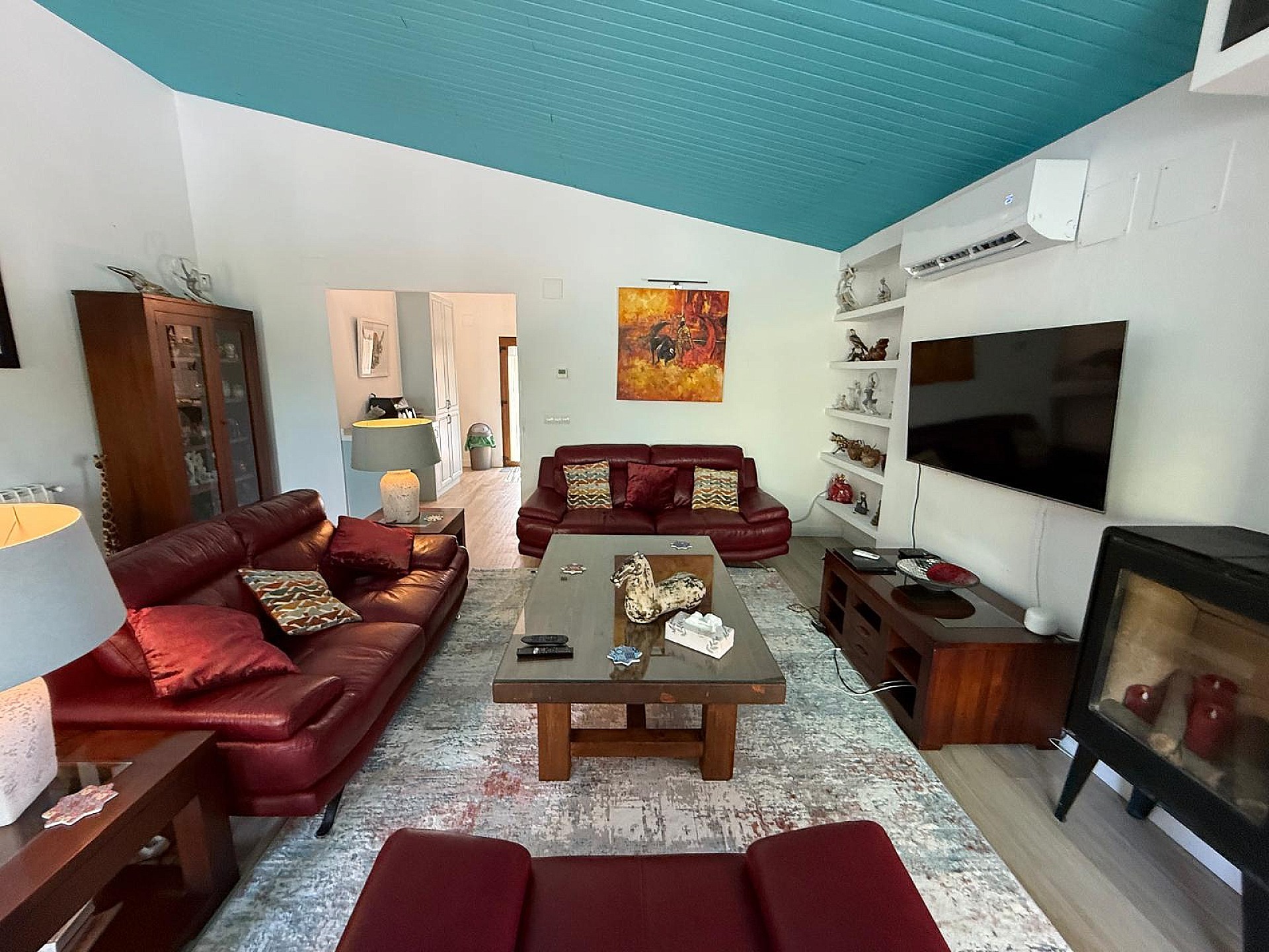 Resale - 4 Bedroom 3 Bathroom Villa in Petrer - - Alicante Resale - 4 Bedroom 3 Bathroom Villa in Petrer - - Alicante