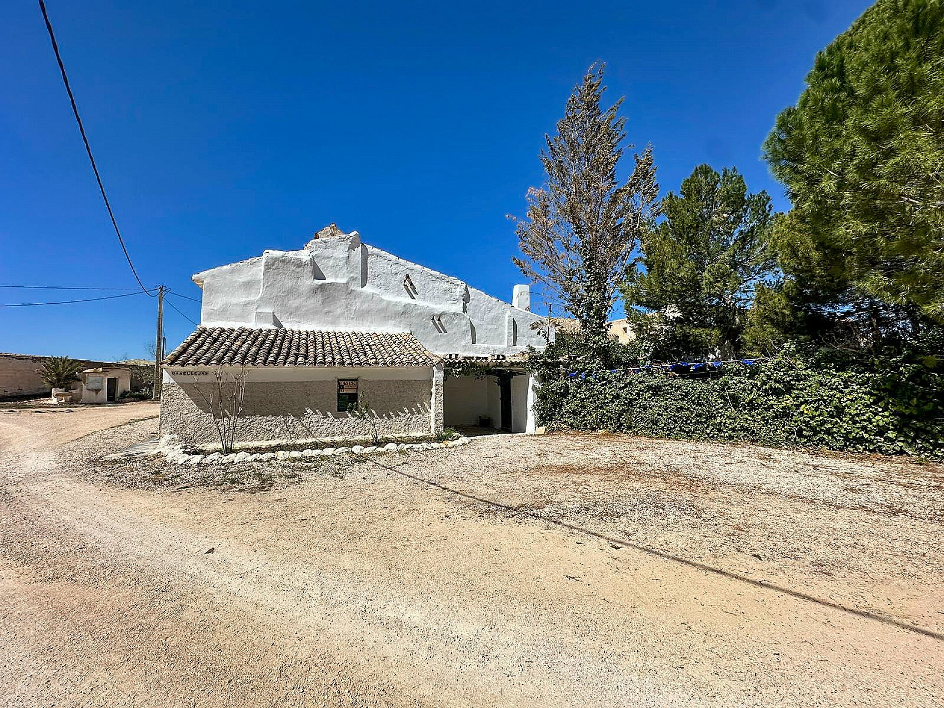 Sold - 8 Bedroom 2 Bathroom Country house in Yecla - - Murcia Sold - 8 Bedroom 2 Bathroom Country house in Yecla - - Murcia