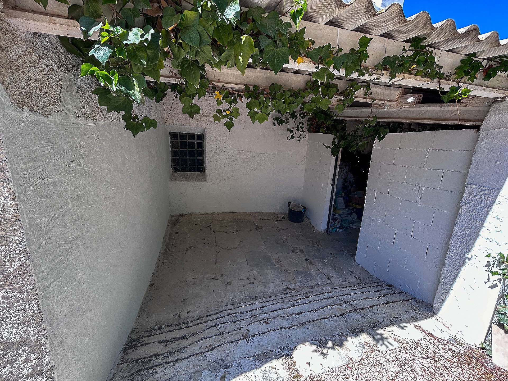 Sold - 8 Bedroom 2 Bathroom Country house in Yecla - - Murcia Sold - 8 Bedroom 2 Bathroom Country house in Yecla - - Murcia