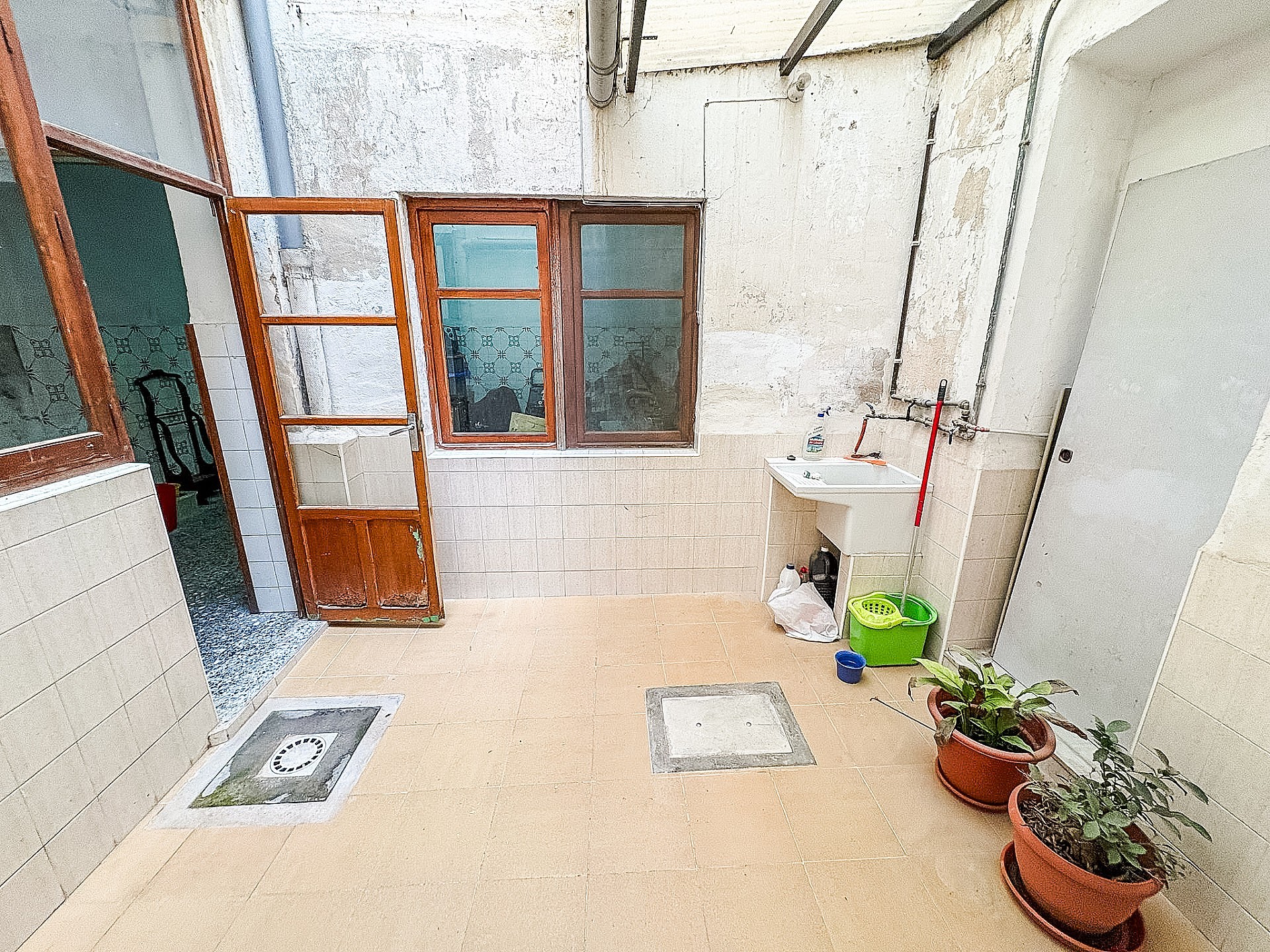 Sold - 4 Bedroom 2 Bathroom Townhouse in Elda - - Alicante Sold - 4 Bedroom 2 Bathroom Townhouse in Elda - - Alicante