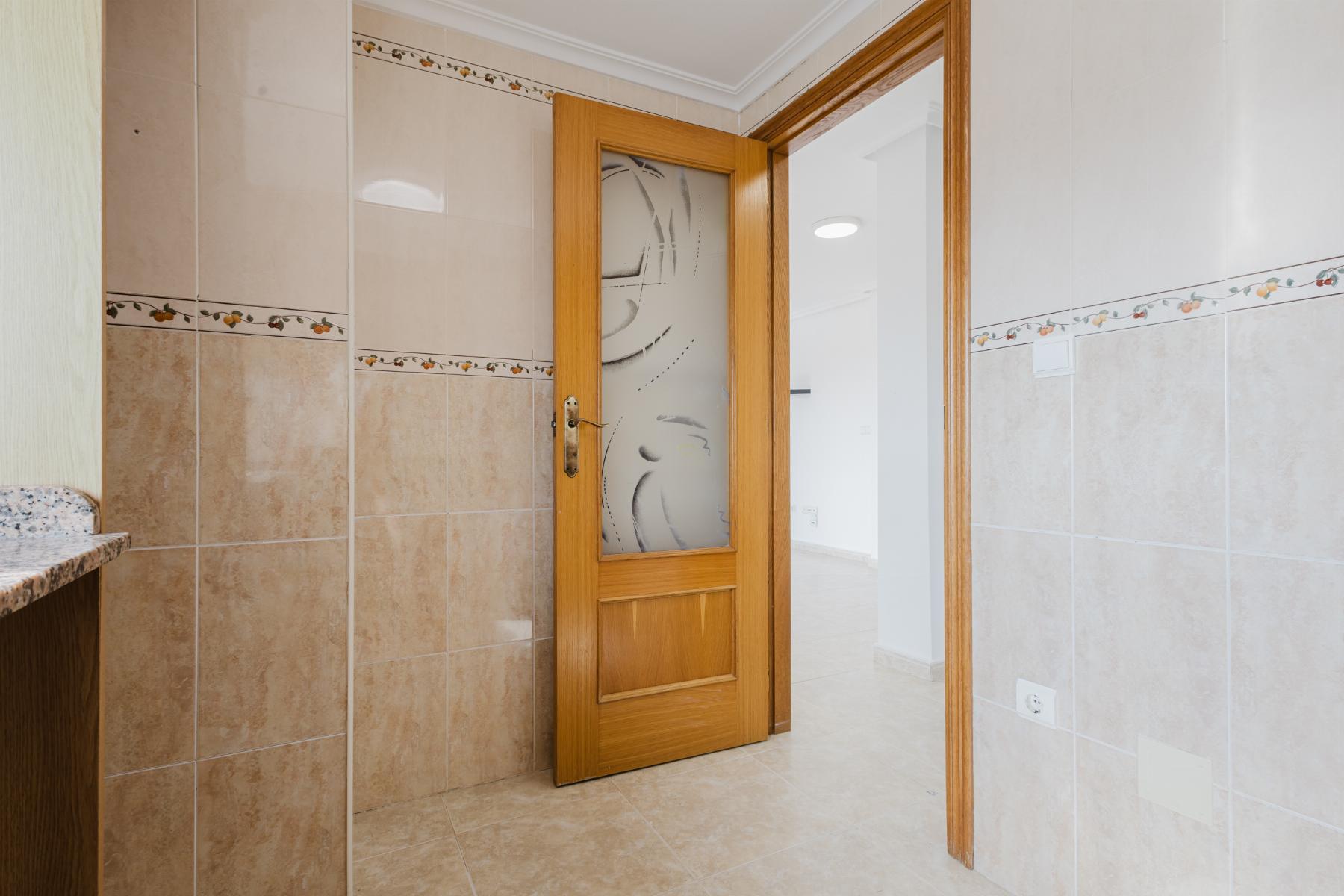 Resale - 2 Bedroom 1 Bathroom Apartamento in Torrevieja - centro - Alicante Resale - 2 Bedroom 1 Bathroom Apartamento in Torrevieja - centro - Alicante