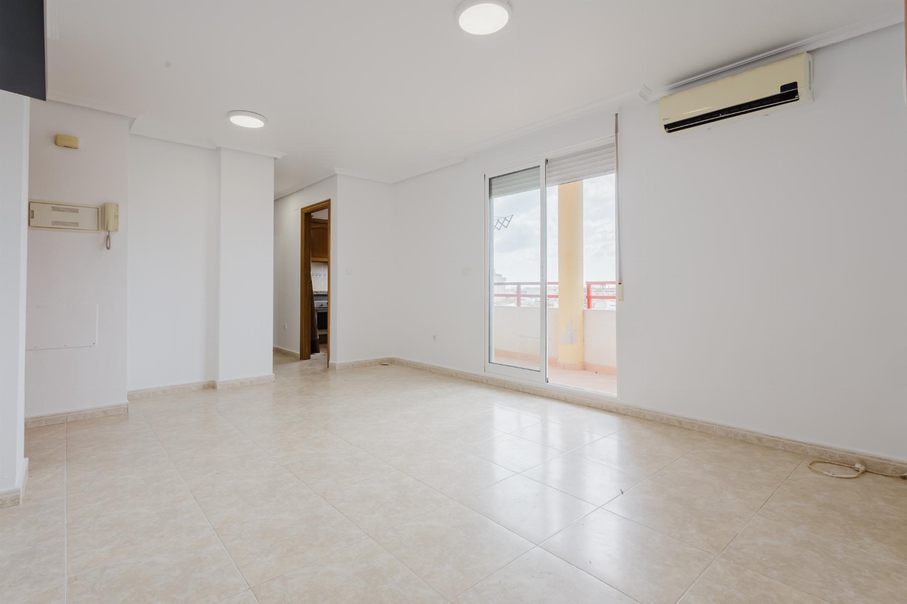 Resale - 2 Bedroom 1 Bathroom Apartamento in Torrevieja - centro - Alicante Resale - 2 Bedroom 1 Bathroom Apartamento in Torrevieja - centro - Alicante