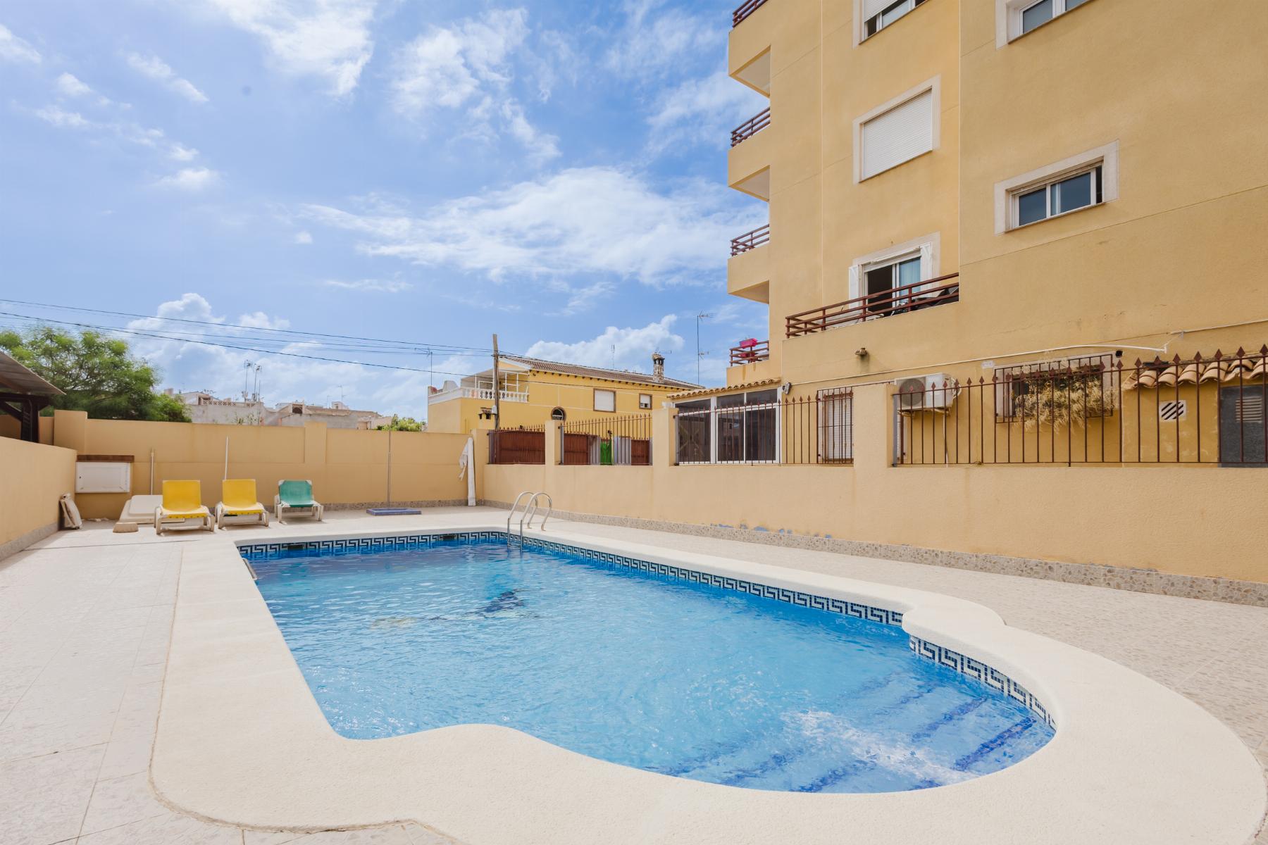Resale - 2 Bedroom 1 Bathroom Apartamento in Torrevieja - centro - Alicante Resale - 2 Bedroom 1 Bathroom Apartamento in Torrevieja - centro - Alicante