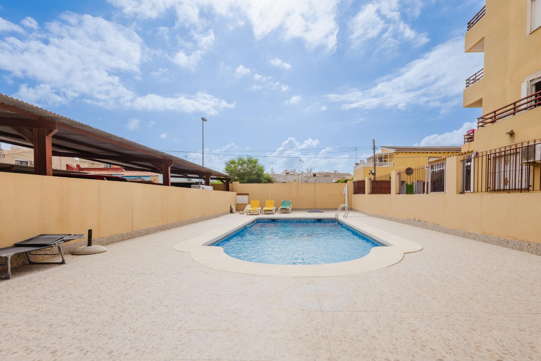 Resale - 2 Bedroom 1 Bathroom Apartamento in Torrevieja - centro - Alicante Resale - 2 Bedroom 1 Bathroom Apartamento in Torrevieja - centro - Alicante