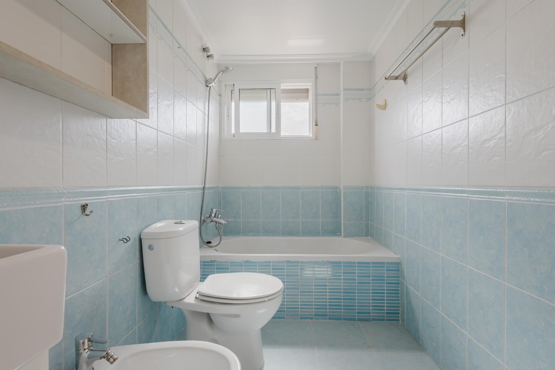 Resale - 2 Bedroom 1 Bathroom Apartamento in Torrevieja - centro - Alicante Resale - 2 Bedroom 1 Bathroom Apartamento in Torrevieja - centro - Alicante
