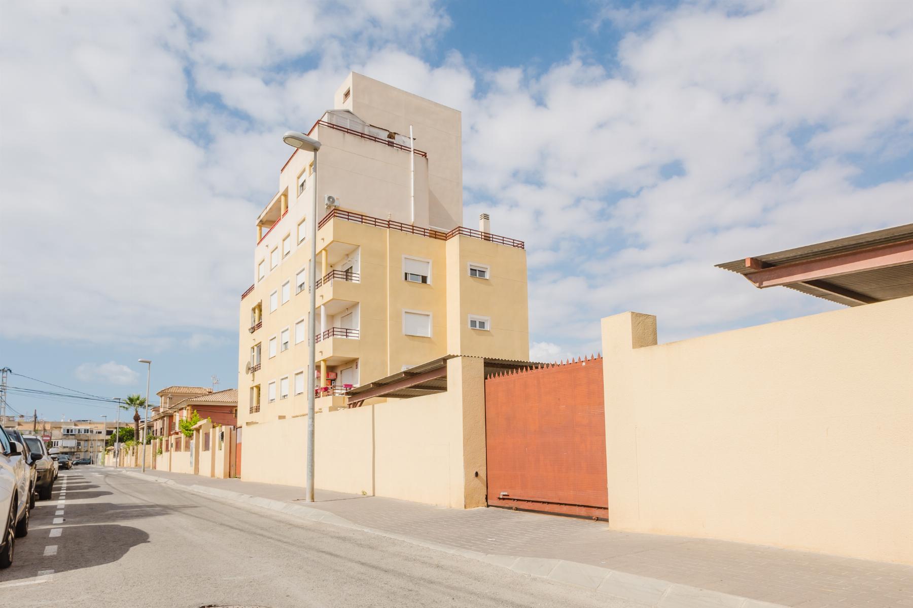 Resale - 2 Bedroom 1 Bathroom Apartamento in Torrevieja - centro - Alicante Resale - 2 Bedroom 1 Bathroom Apartamento in Torrevieja - centro - Alicante