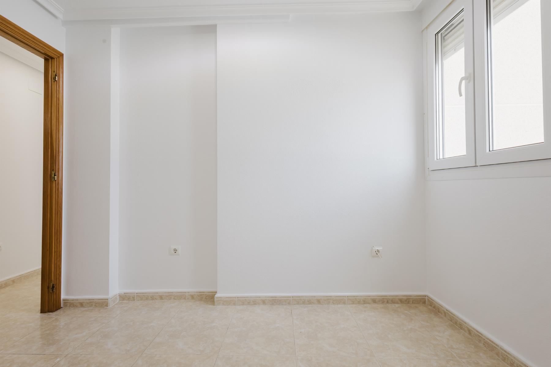 Resale - 2 Bedroom 1 Bathroom Apartamento in Torrevieja - centro - Alicante Resale - 2 Bedroom 1 Bathroom Apartamento in Torrevieja - centro - Alicante