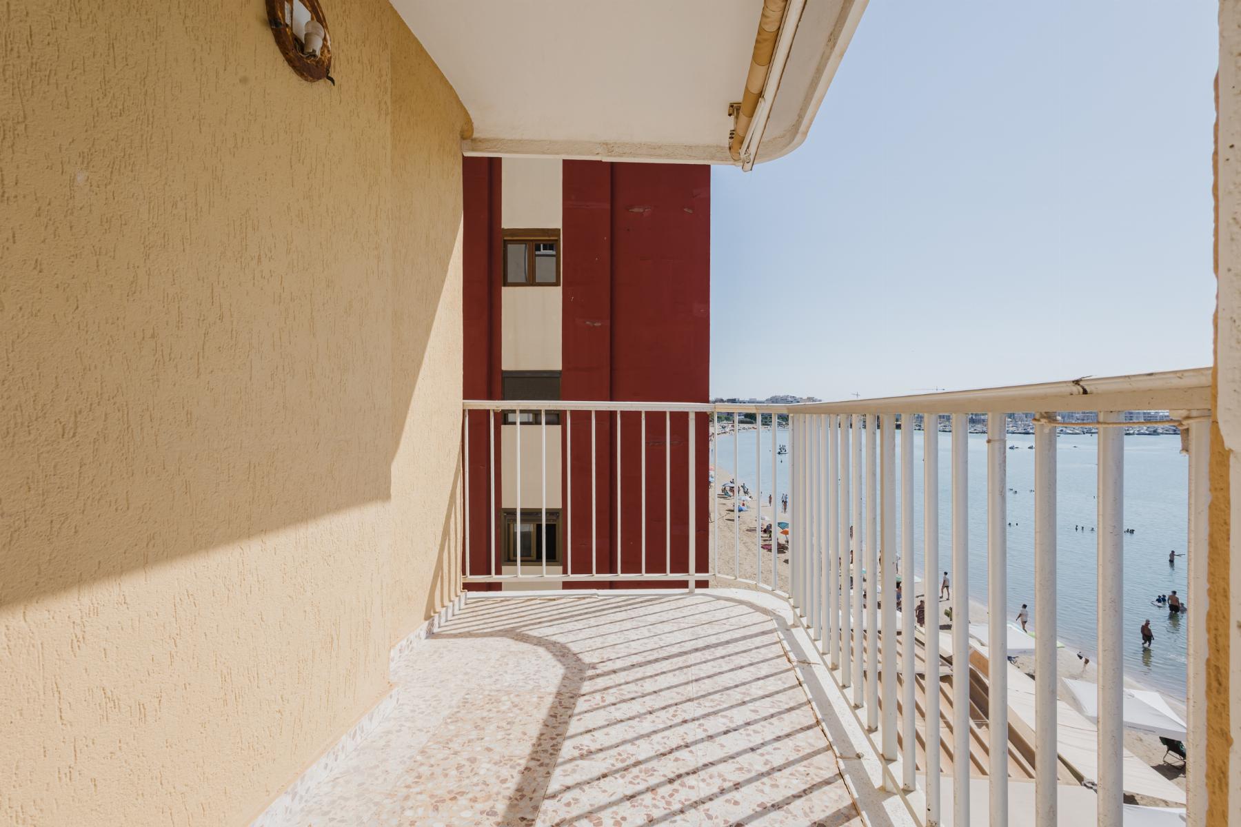 Sold - 3 Bedroom 2 Bathroom Apartamento in Torrevieja - Playa de La Acequion - Alicante Sold - 3 Bedroom 2 Bathroom Apartamento in Torrevieja - Playa de La Acequion - Alicante