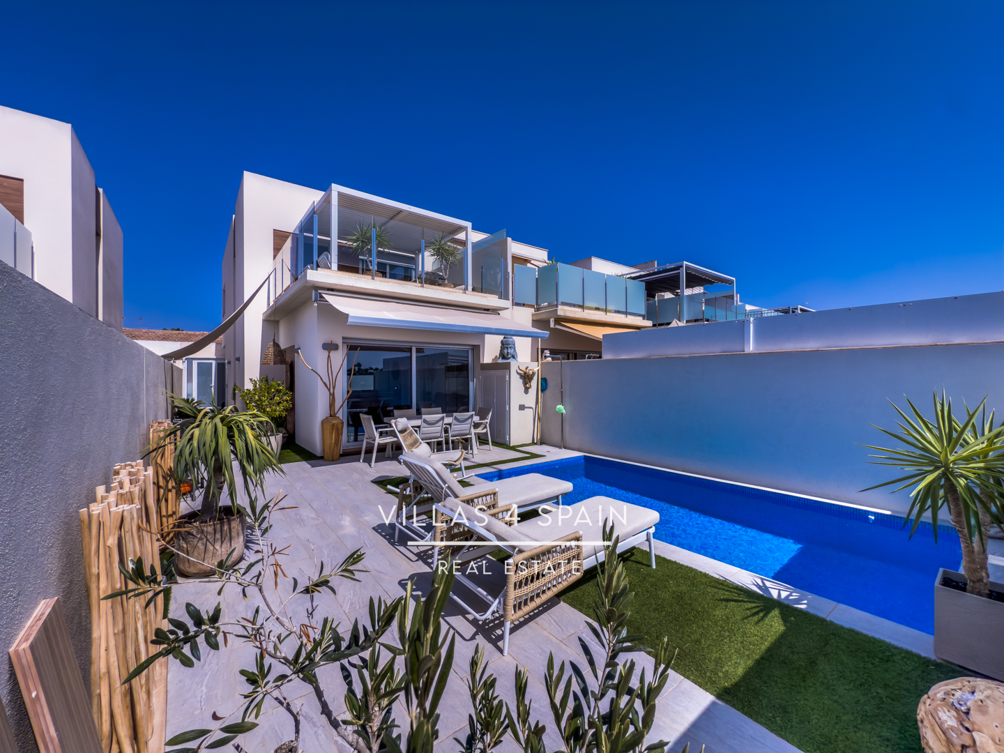 3 Bed 3 Bath Villa with private pool in Daya Vieja Alicante