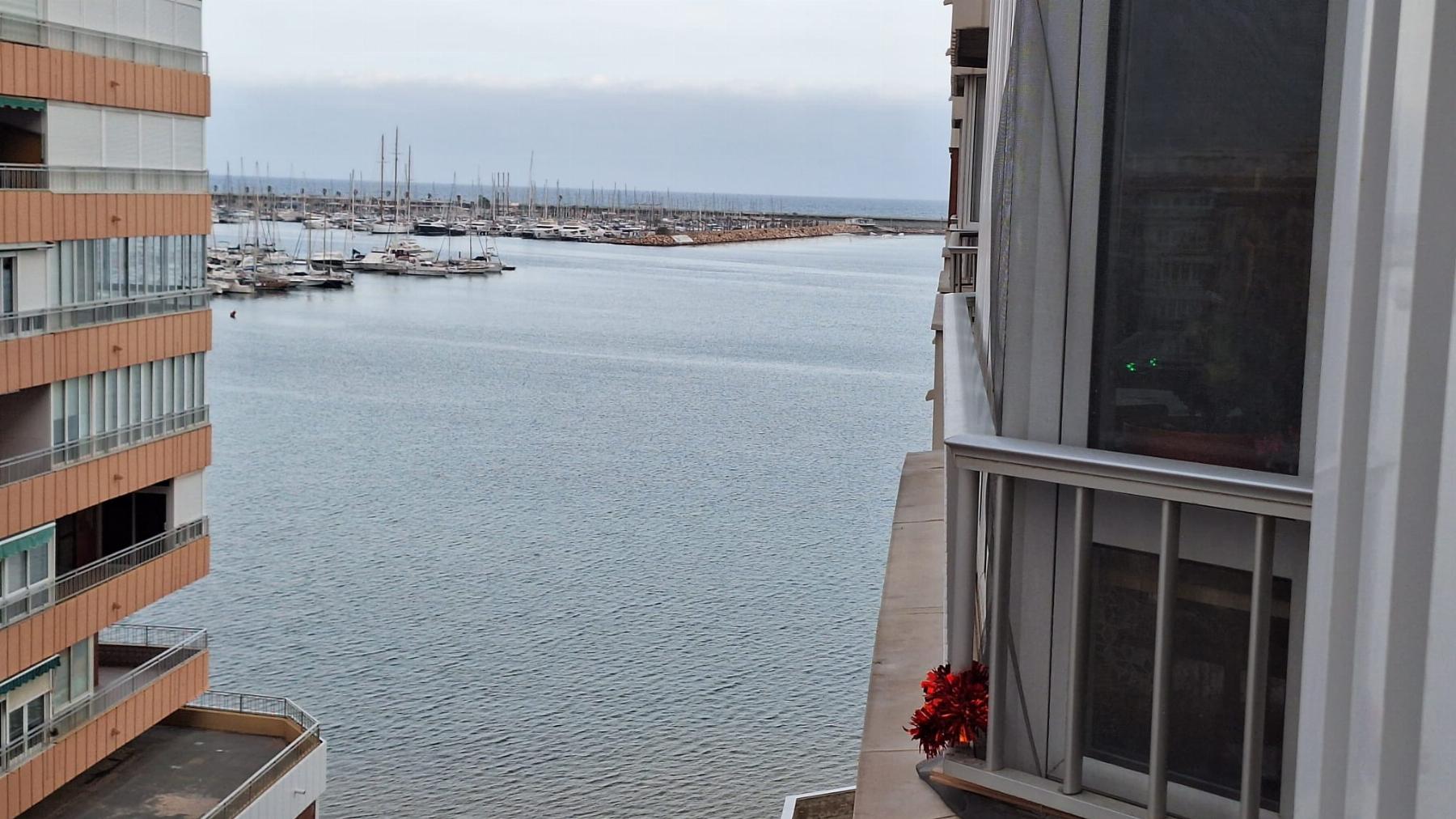 Resale - 3 Bedroom 2 Bathroom Apartamento in Torrevieja - Playa del Acequión - Alicante Resale - 3 Bedroom 2 Bathroom Apartamento in Torrevieja - Playa del Acequión - Alicante