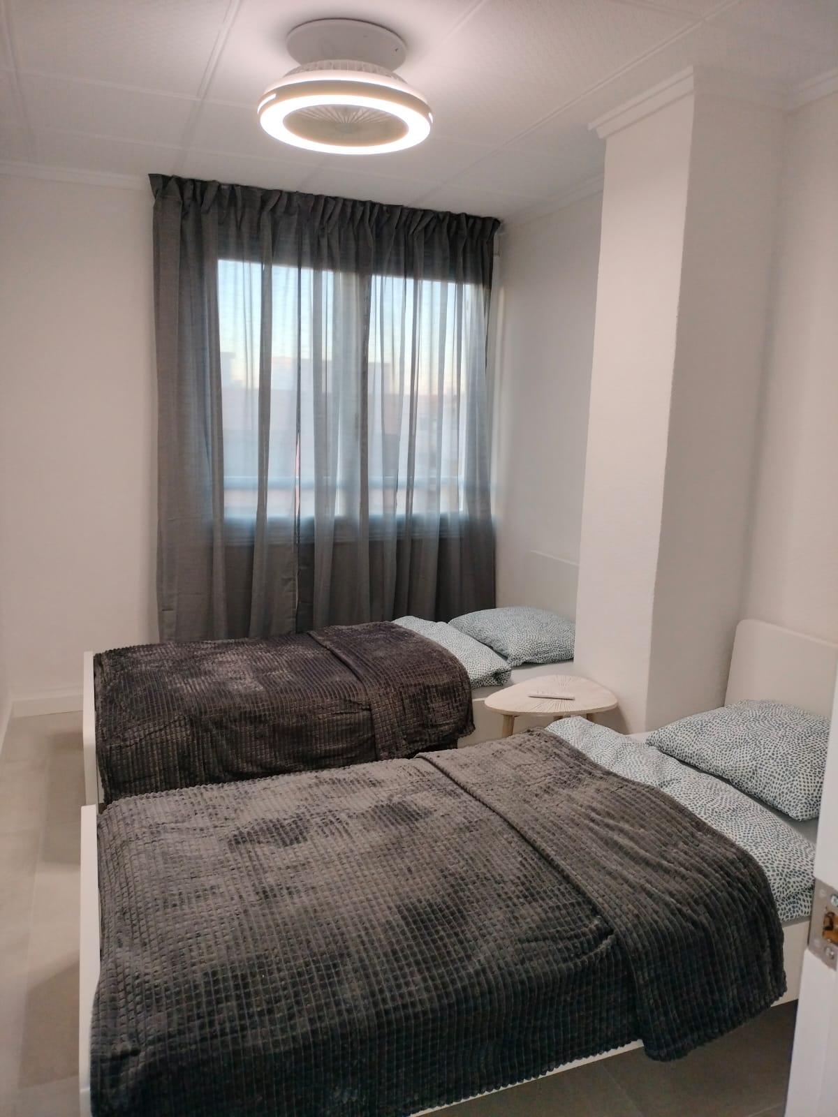 Resale - 3 Bedroom 2 Bathroom Apartamento in Torrevieja - Playa del Acequión - Alicante Resale - 3 Bedroom 2 Bathroom Apartamento in Torrevieja - Playa del Acequión - Alicante