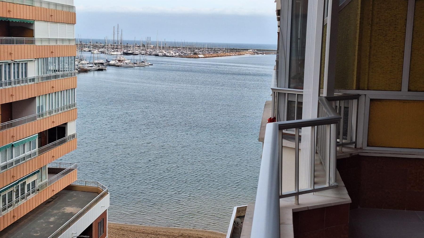 Resale - 3 Bedroom 2 Bathroom Apartamento in Torrevieja - Playa del Acequión - Alicante Resale - 3 Bedroom 2 Bathroom Apartamento in Torrevieja - Playa del Acequión - Alicante