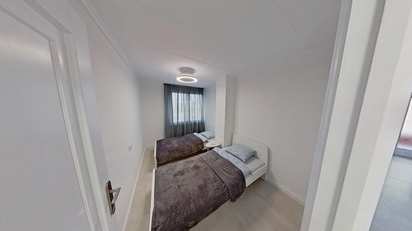 Resale - 3 Bedroom 2 Bathroom Apartamento in Torrevieja - Playa del Acequión - Alicante Resale - 3 Bedroom 2 Bathroom Apartamento in Torrevieja - Playa del Acequión - Alicante