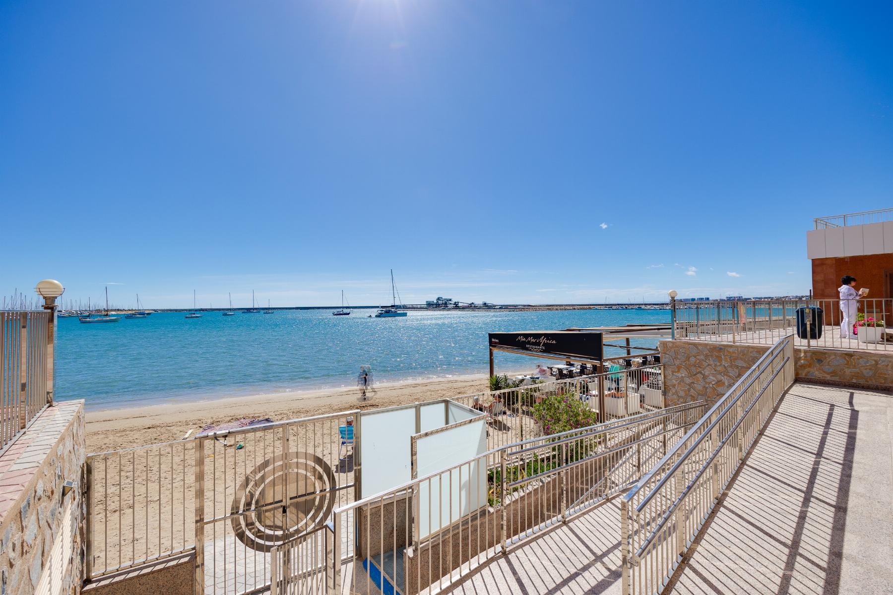 Resale - 3 Bedroom 2 Bathroom Apartamento in Torrevieja - Playa del Acequión - Alicante Resale - 3 Bedroom 2 Bathroom Apartamento in Torrevieja - Playa del Acequión - Alicante