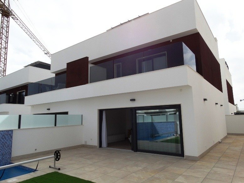 3 Bedroom 3 Bathroom Semidetached in Pilar de La Horadada