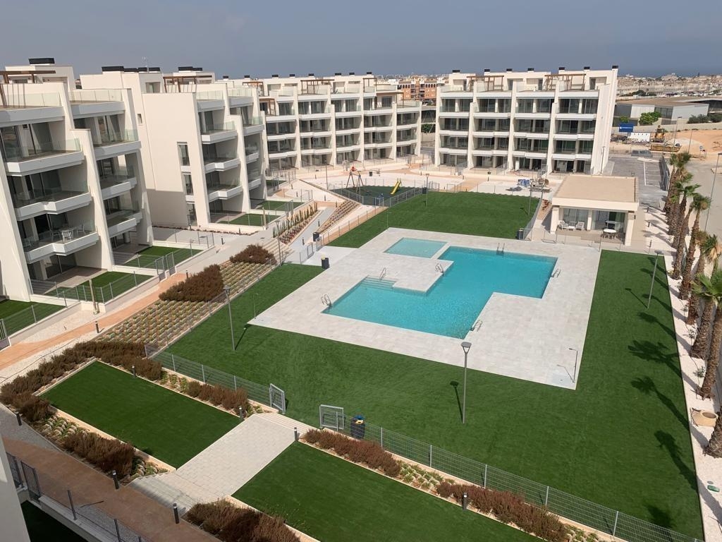 2 Bedroom 2 Bathroom penthouse in Orihuela Costa