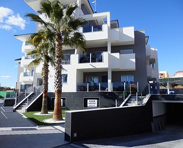 2 Bedroom 2 Bathroom penthouse in Orihuela Costa