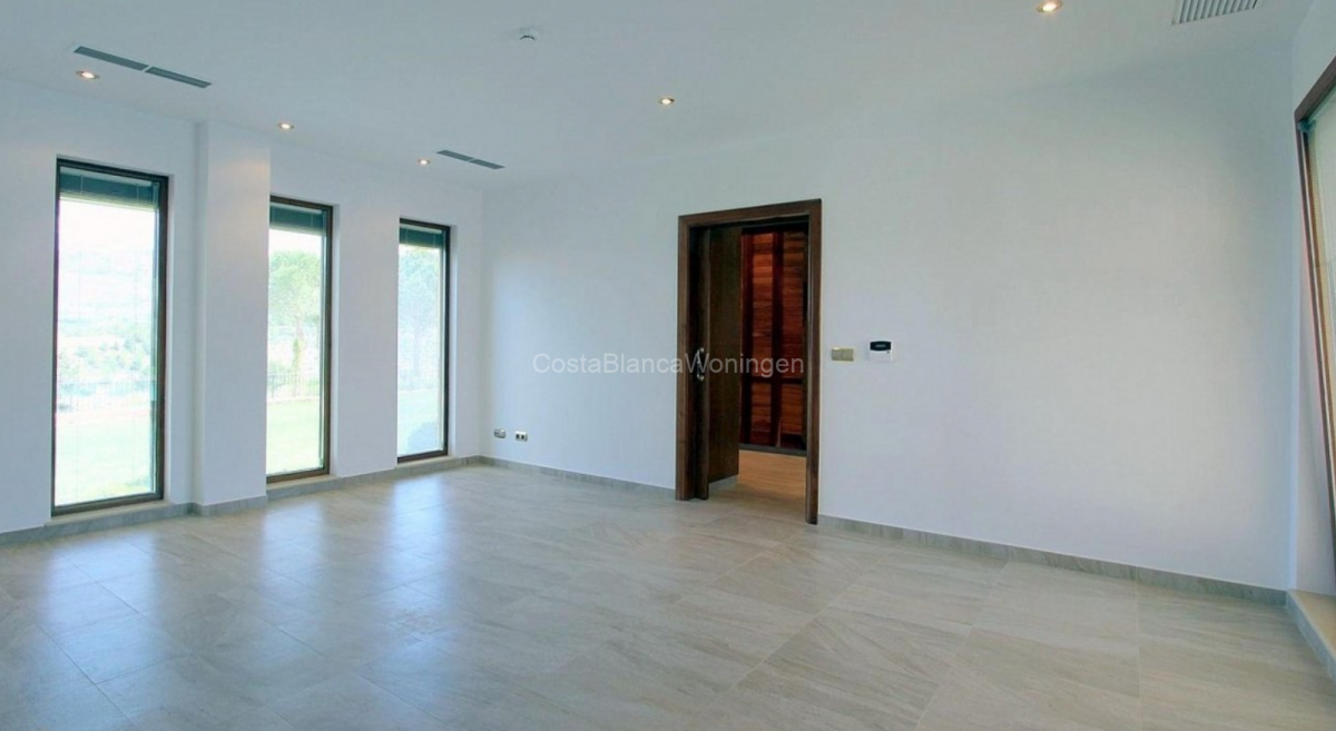 Resale - 6 Bedroom 8 Bathroom Villa in Penàguila - - Alicante Resale - 6 Bedroom 8 Bathroom Villa in Penàguila - - Alicante